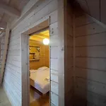 Apartman Dom Numer 3 *