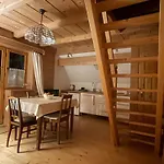 Apartman Dom Numer 3 *